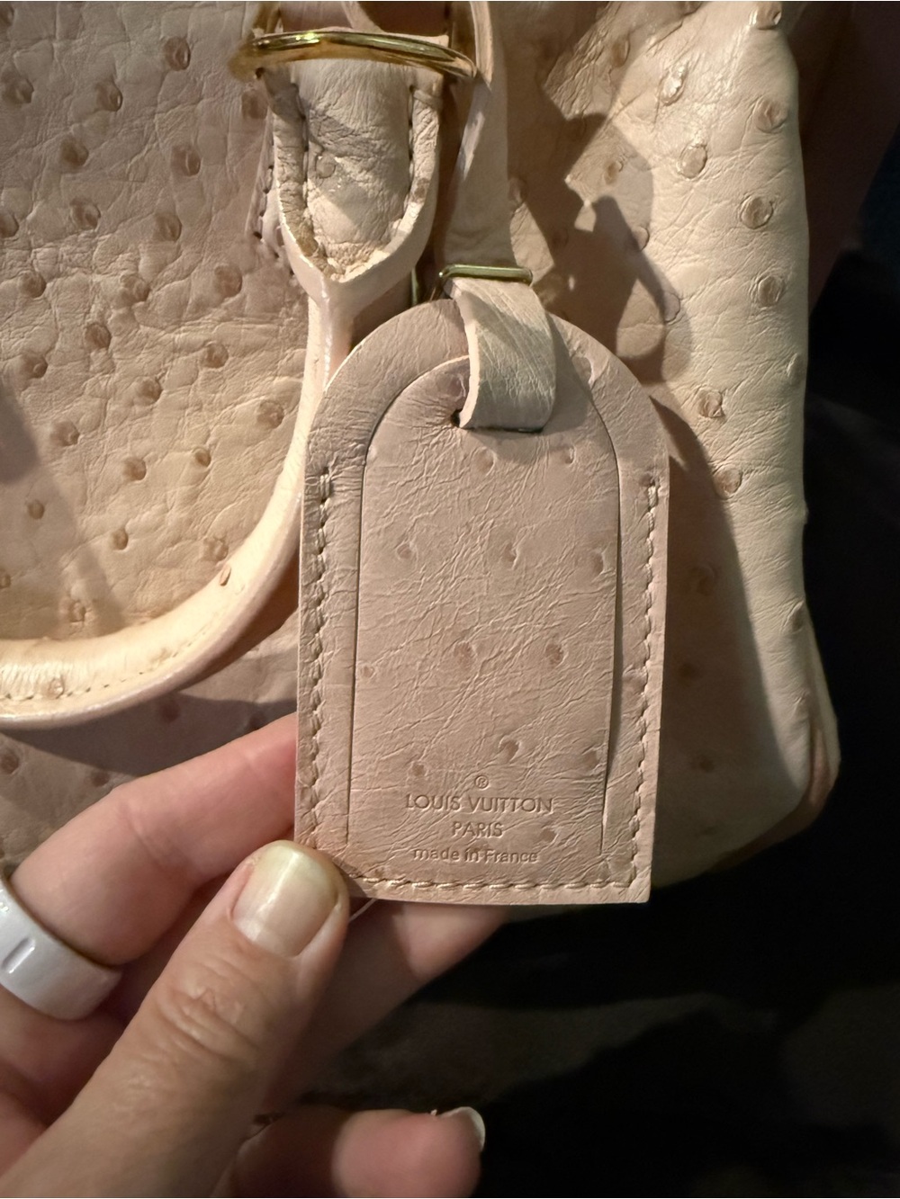Louis Vuitton Pink Speedy Ostrich-Textured Top Handle Bag. Incredibly rare. - Picture 5 of 15